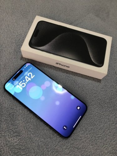 Περισσότερες πληροφορίες για "Apple iPhone 15 Pro Max (Μαύρο/512 GB) σε άριστη κατάσταση."
