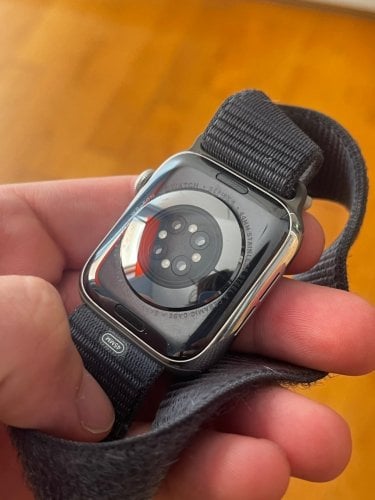 Περισσότερες πληροφορίες για "apple watch series 6 44mm Stainless steel"
