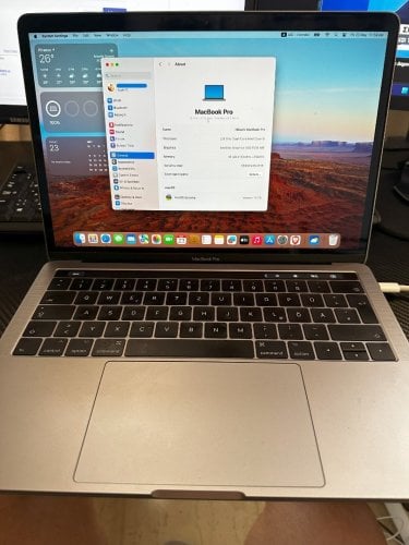 Macbook Pro 2016 13" touchbar (512 ssd/ 16 GB RAM) Touchbar