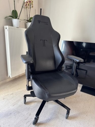 Περισσότερες πληροφορίες για "SecretLab Titan XL Alcantara Black"
