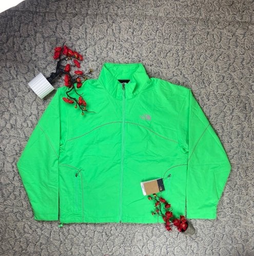 Περισσότερες πληροφορίες για "The North Face Between-Season Jacket – Size L – New with Tags"