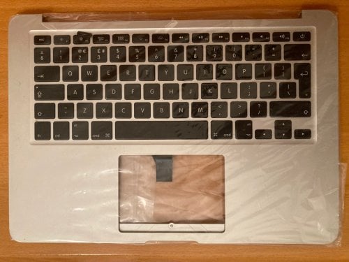 Περισσότερες πληροφορίες για "MacBook Air 13" A1466 2013-2017 Palmrest & Keyboard US Topcase 661-7480"