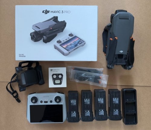 Περισσότερες πληροφορίες για "DJI Mavic 3 Pro - Fly More Combo (RC)"