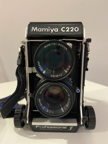 Περισσότερες πληροφορίες για "MAMIYA C 220F"