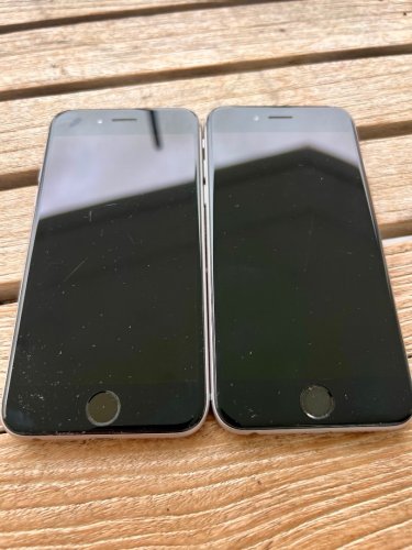 Περισσότερες πληροφορίες για "2 Apple iPhone 6 (Ασημί/32 GB)"