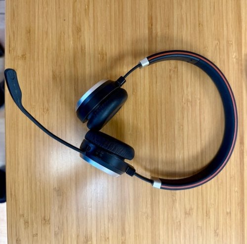 Περισσότερες πληροφορίες για "Ακουστικά Jabra Evolve2 65 SE"