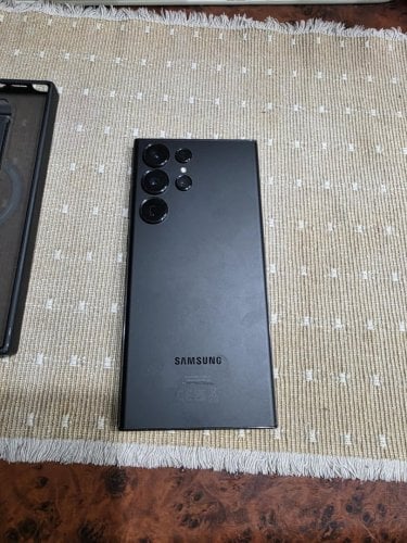 Περισσότερες πληροφορίες για "Samsung Galaxy S23 Ultra (Μαύρο/512 GB)"