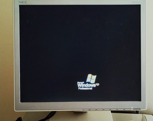 Περισσότερες πληροφορίες για "NEC LCD 1701 model L172EN  (17")  No cables included"