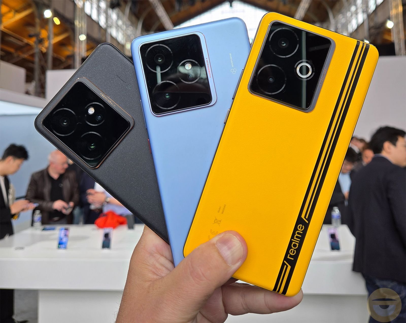Η realme παρουσιάζει τη σειρά GT 7 με τεράστια μπαταρία 7.000mAh και τεχνολογία ψύξης γραφενίου