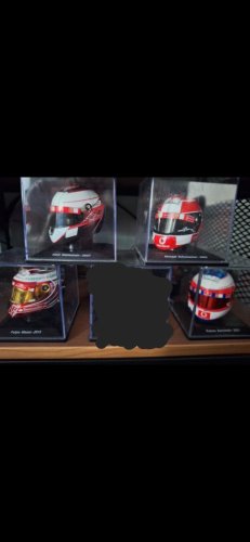 Περισσότερες πληροφορίες για "Κρανη f1 ferrari"