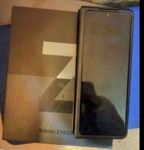 Περισσότερες πληροφορίες για "Samsung Galaxy Z Fold3 5G (Μαύρο/512 GB)"