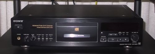 Περισσότερες πληροφορίες για "Sony CDP-XB820 QS"