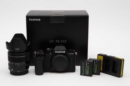 Περισσότερες πληροφορίες για "Fujifilm X-S10"