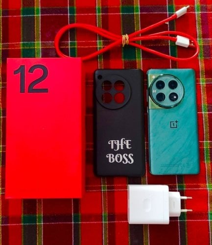 Περισσότερες πληροφορίες για "OnePlus 12 (Πράσινο/512 GB) - Άριστο 2 θηκες"
