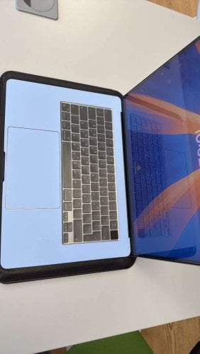 Περισσότερες πληροφορίες για "Macbook air - space grey 15 inches"
