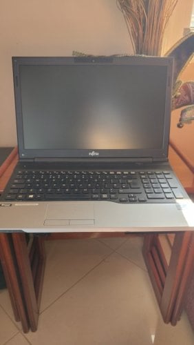 Περισσότερες πληροφορίες για "Fujitsu a532 I5 3ης γενιάς 8gb rab, 500gb ssd, αλλαγμενη μπαταρία"