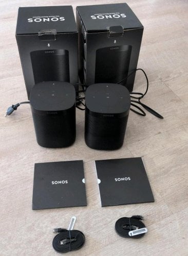 Περισσότερες πληροφορίες για "2x Sonos One Smart Speaker με AirPlay"