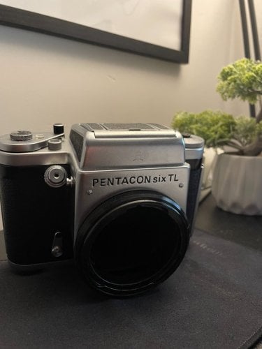 Περισσότερες πληροφορίες για "Pentacon Six TL"