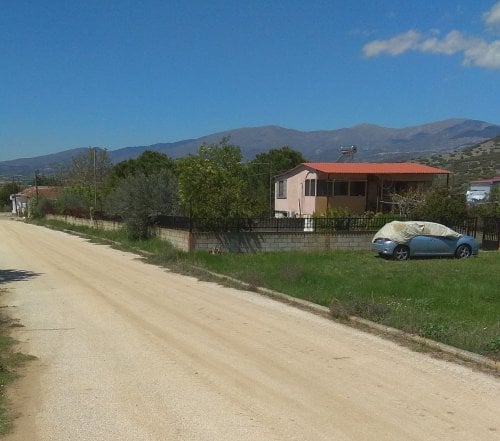 Περισσότερες πληροφορίες για "Οικόπεδο με μονοκατοικία"