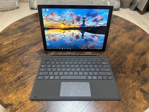 Περισσότερες πληροφορίες για "Microsoft Surface Pro 4 12.3 i7-6600U 8GB 256GB"