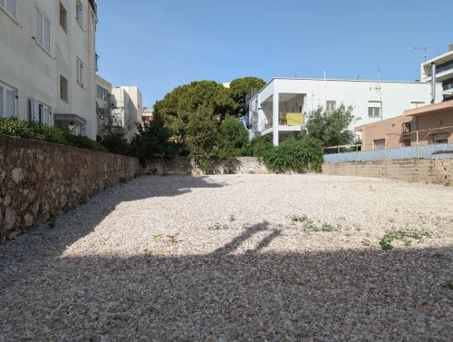 Περισσότερες πληροφορίες για "Ενοικιάζεται οικόπεδο-πάρκινγκ 360τ.μ. στον Χολαργό – Πλησίον Μεσογείων"