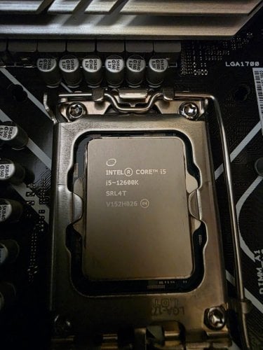 Περισσότερες πληροφορίες για "Intel Core i5-12600K (Tray)"