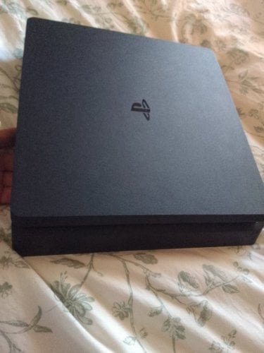 Περισσότερες πληροφορίες για "PlayStation4 με 1cotroller"