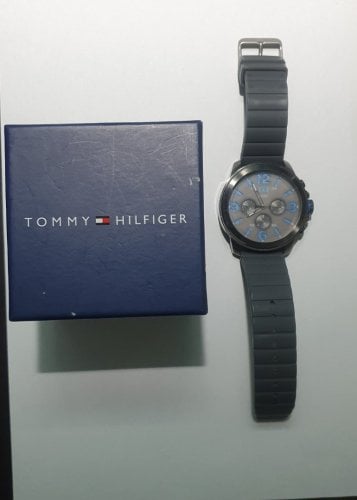 Περισσότερες πληροφορίες για "Ρολόι Tommy Hilfiger"