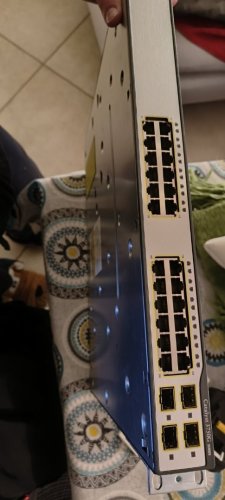 Περισσότερες πληροφορίες για "CISCO SWITCHES"
