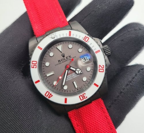 Περισσότερες πληροφορίες για "Συλλογή PANERAI-PATEK-ROLEX"