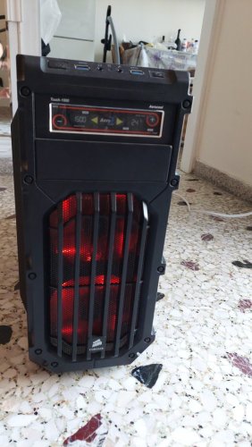 Περισσότερες πληροφορίες για "Full system i76700k 32Gb ddr4 3466Mhz 750w coolermaster 250Gb ssd850 samsung artic freezer 34 cooler"