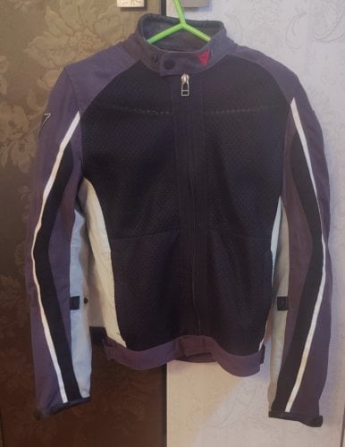 Περισσότερες πληροφορίες για "Dainese Καλοκαιρινό Aνδρικό Μπουφάν Mηχανής"