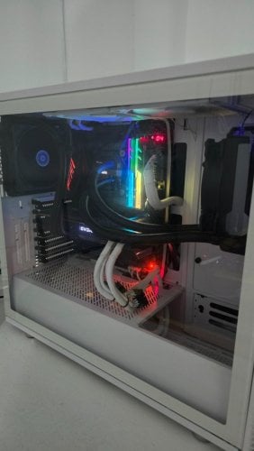 10900K+EVGA 1080 Ti HYDRO+GIGABYTE Z590 MASTER+16GB RAM+970 PRO 512GB