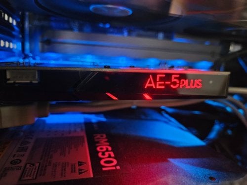 Περισσότερες πληροφορίες για "Creative Labs Sound BlasterX AE-5 Plus"