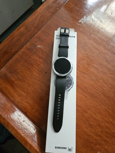 Περισσότερες πληροφορίες για "Samsung galaxy 4 classic smartwatch"