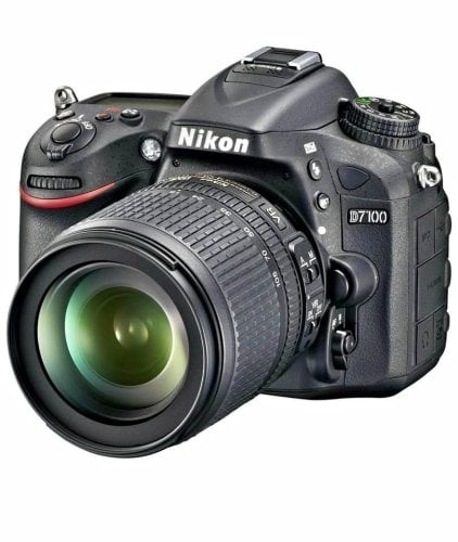 Περισσότερες πληροφορίες για "nikon d7100 με δερματινη θηκη γυρω απο το σωμα με φακο 18-55"
