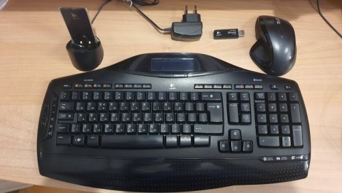Περισσότερες πληροφορίες για "Πωλείται Logitech Cordless Desktop MX 5500 Revolution Bluetooth Ποντίκι και Πληκτρολόγιο"