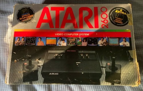 Περισσότερες πληροφορίες για "Atari 2600 (Darth Vader) BOXED/ Κουτάτο"