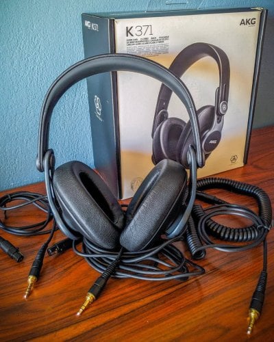 Περισσότερες πληροφορίες για "AKG K371 ακουστικά κλειστού τύπου"