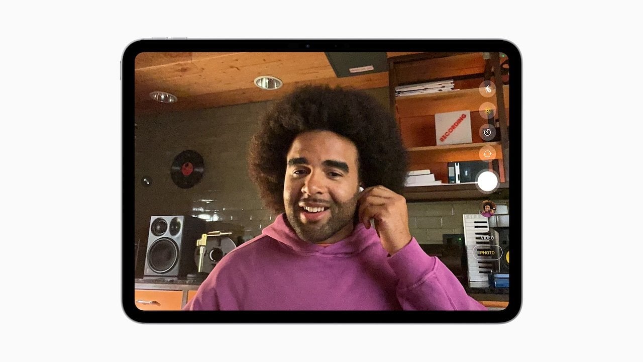 Περισσότερες πληροφορίες για "Τα AirPods της Apple αποκτούν νέες λειτουργίες ηχογράφησης και τηλεχειρισμού κάμερας"