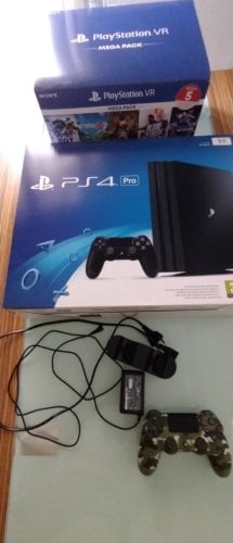 Περισσότερες πληροφορίες για "Sony PS4 Pro 1TB, PlayStation VR + PS Camera, PS4 controller camouflage + βάση φόρτισης"