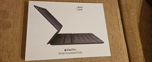 Περισσότερες πληροφορίες για "Smart Keyboard Folio ( iPad Pro 11 inch ) ΣΦΡΑΓΙΣΜΕΝΟ"
