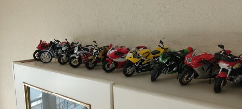 27  Μινιατούρες Μοτοσυκλέτες Κλίμακα 1/12