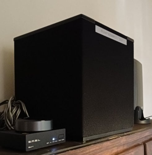 Περισσότερες πληροφορίες για "Crystal Acoustics Cuby 7"