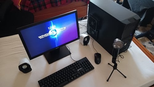 Περισσότερες πληροφορίες για "Desktop PC - Msi, Intel i5 4690K, Dell Οθόνη, Πληκτρολόγιο, Logitech Ήχεία, Μικρόφωνο, SSD"