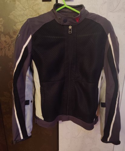 Περισσότερες πληροφορίες για "Dainese Καλοκαιρινό Aνδρικό Μπουφάν Mηχανής - Nέα τιμή να φεύγει!"