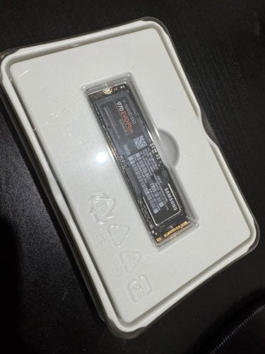 Περισσότερες πληροφορίες για "Samsung 970 EVO Plus 500 GB - 98%"