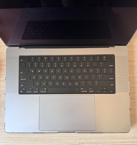Περισσότερες πληροφορίες για "MacBook M1 Max 16” / 32GB / 1TB space gray"