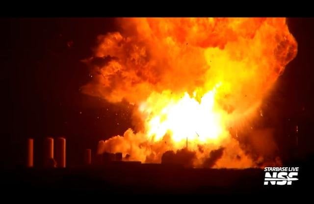 Περισσότερες πληροφορίες για "Το Starship της SpaceX εξερράγη στο Τέξας λίγο πριν από τη 10η δοκιμαστική πτήση"