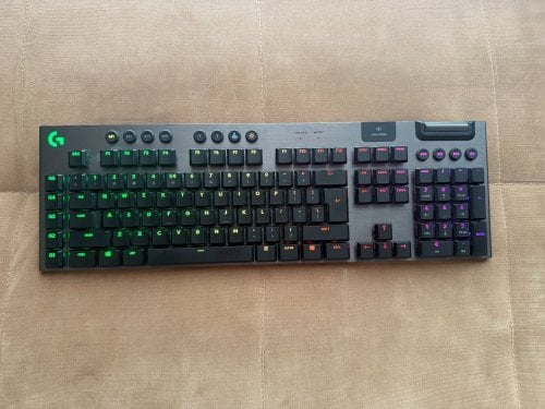 Περισσότερες πληροφορίες για "Logitech G915 Wireless (Lightspeed) Gaming Keyboard Μαύρο (Linear)"